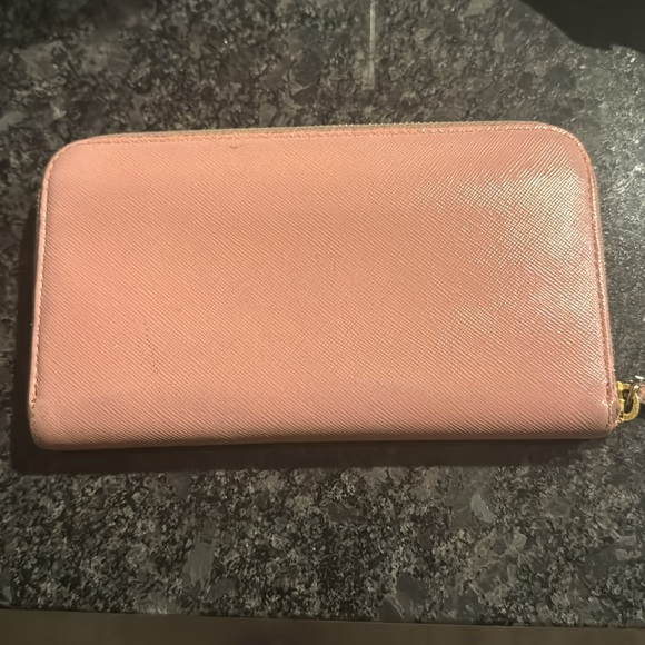 🌺💗💗Pretty in Pink Prada💗💗💗 - Picture 3 of 7